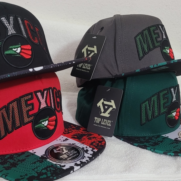 Baseball Caps - Picture 2 of 16